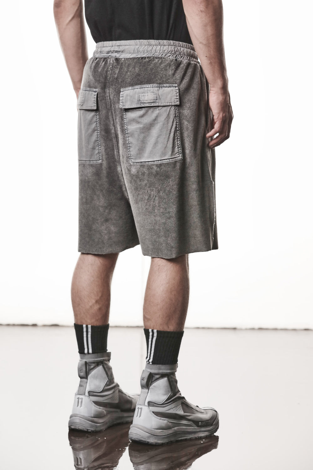 SHORTS M ST 517 DARK USED GREY