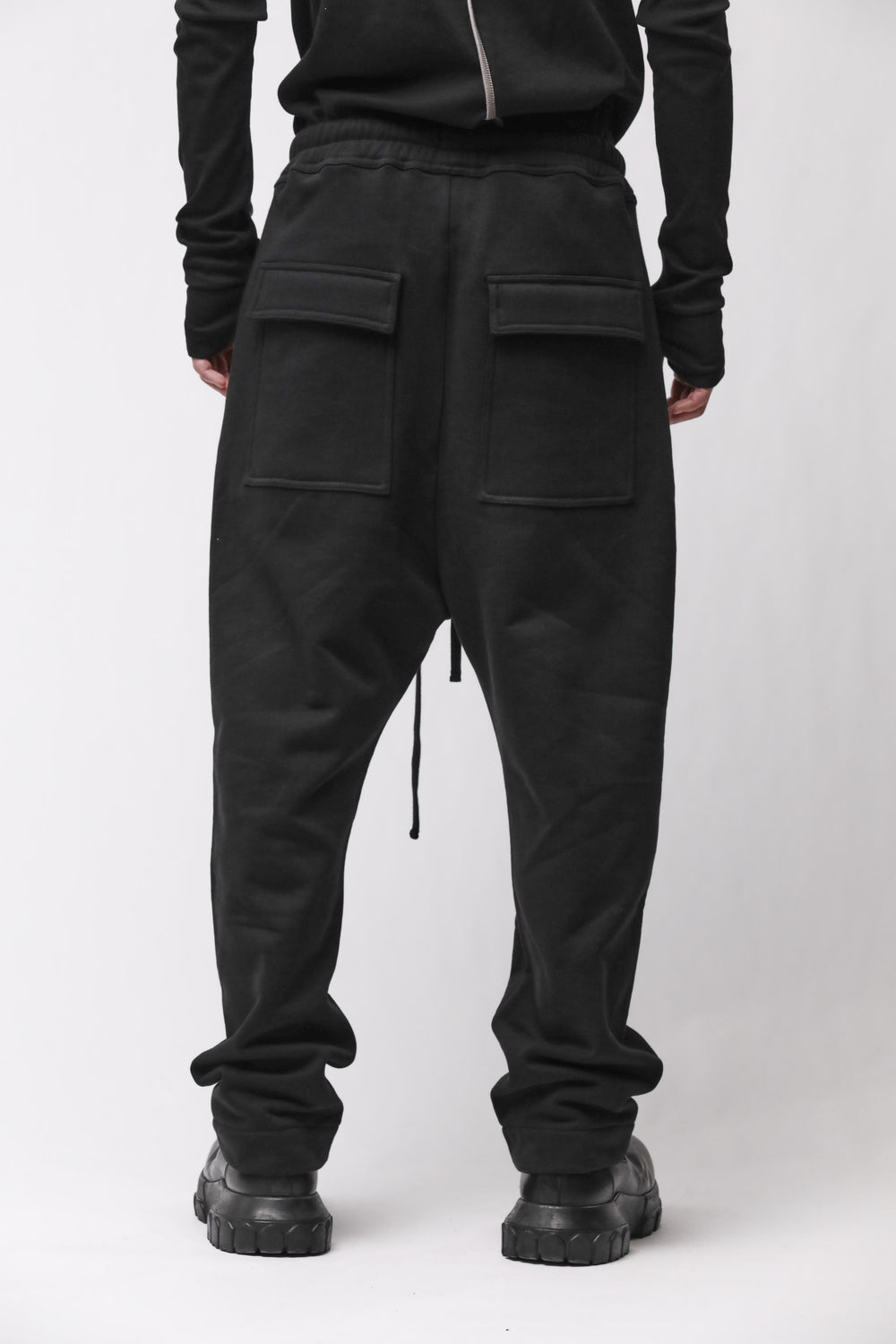 M ST 527 BLACK