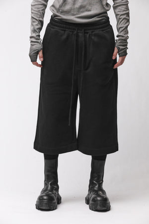 M ST 528 BLACK