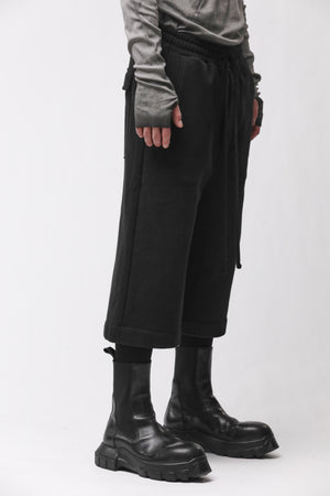 M ST 528 BLACK
