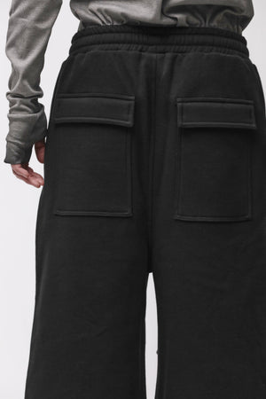 M ST 528 BLACK