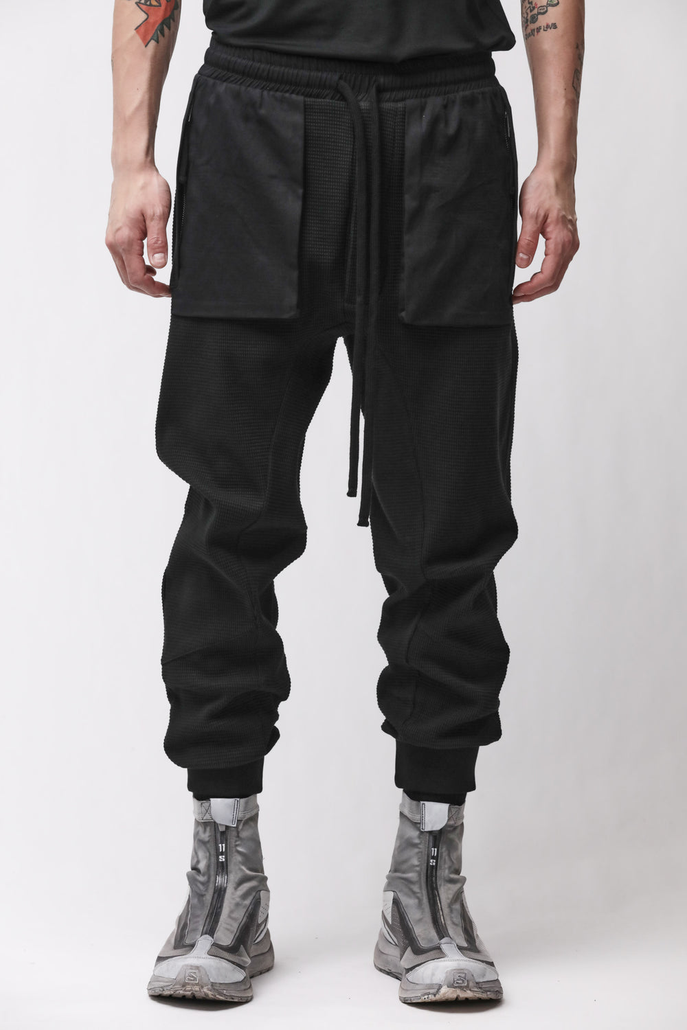 M ST 537 BLACK