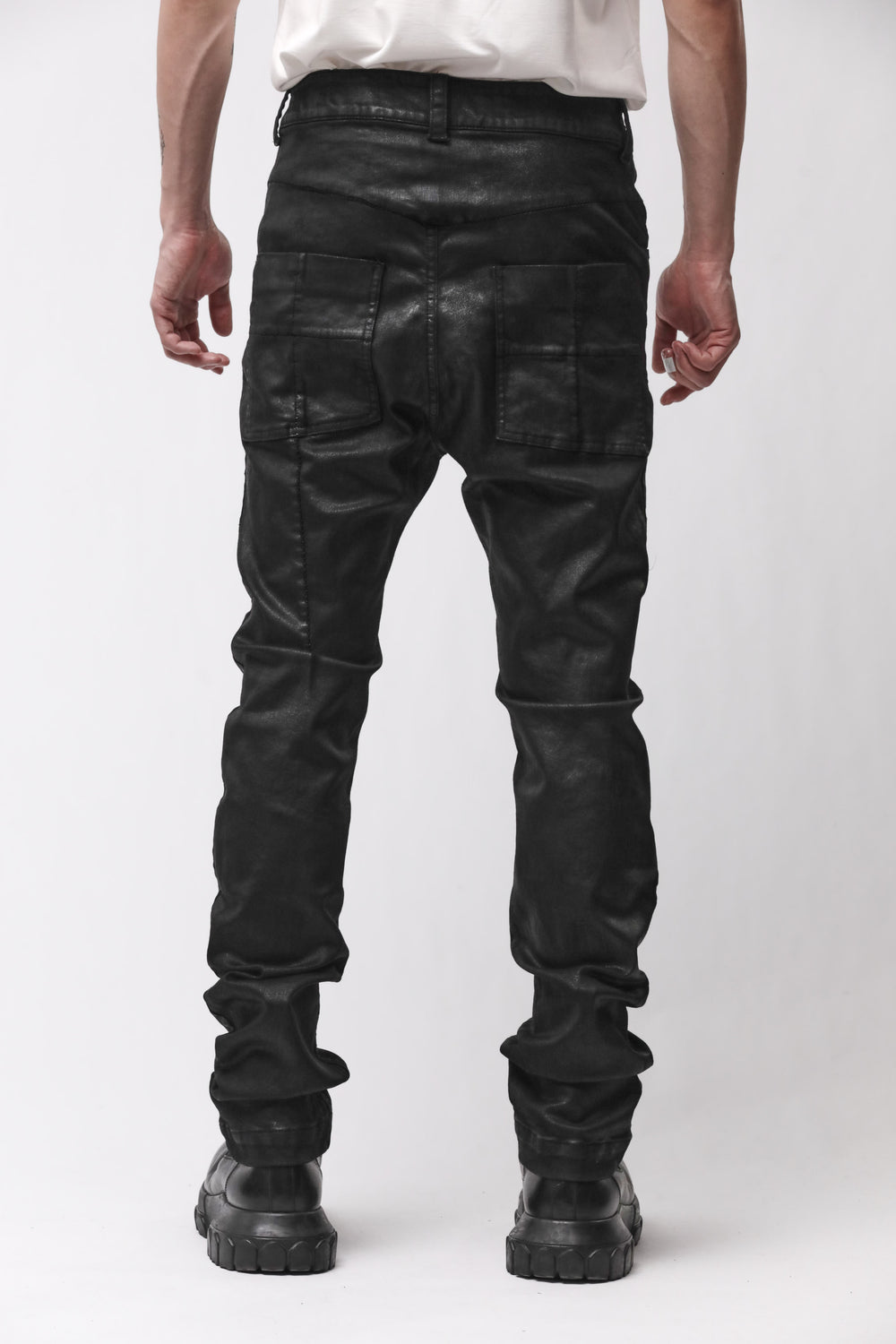 DENIM M T 107 BLACK COATED