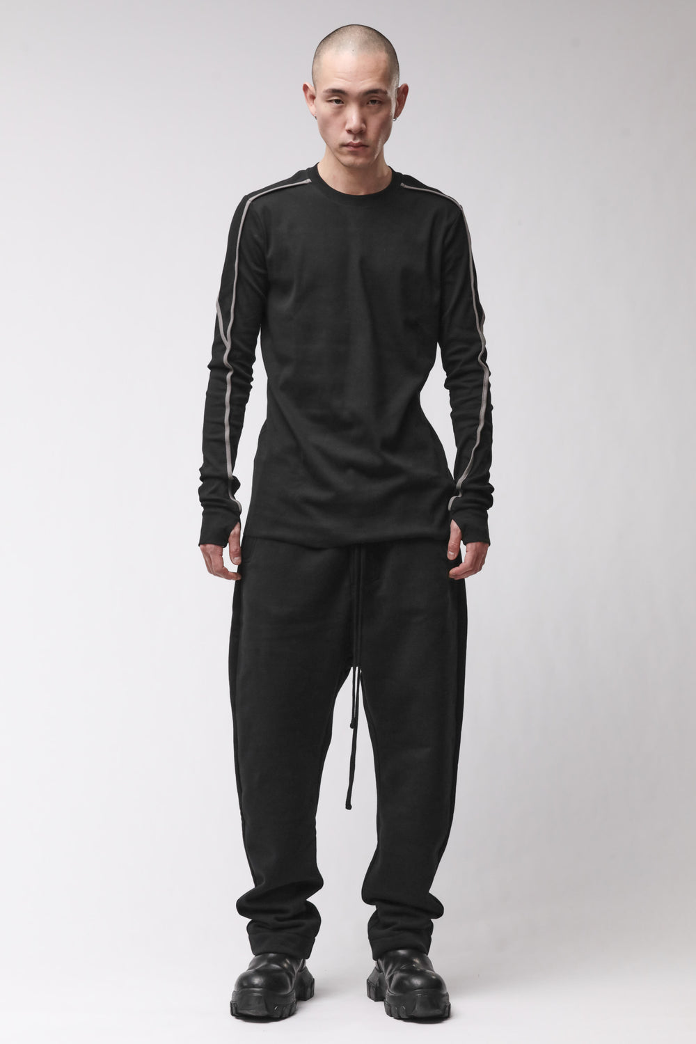 M TS 960 BLACK