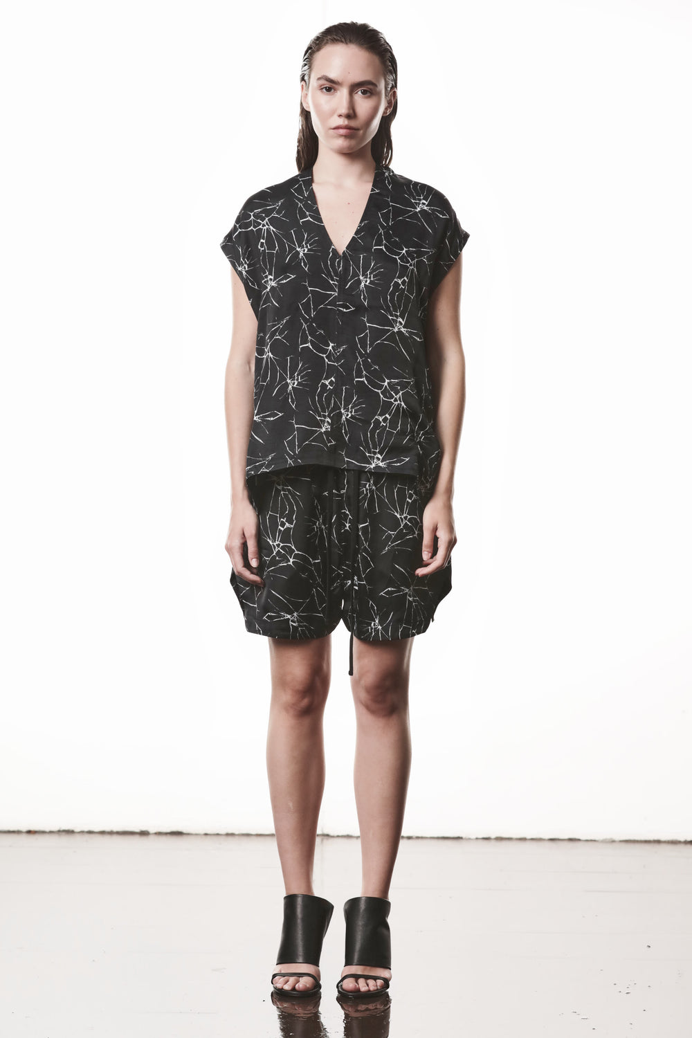 SHIRT W H 20 MARBLE PRINT