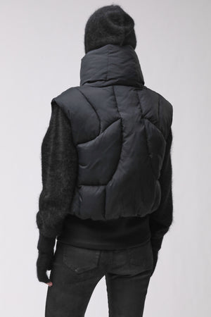 VEST W J 225 BLACK