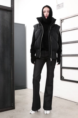 VEST W J 225 BLACK